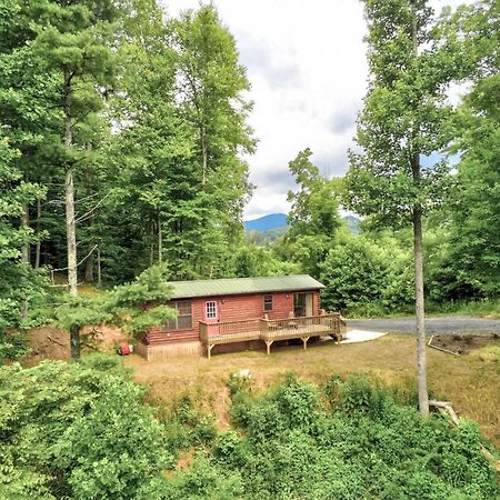 Quaint Log Cabin With Views Near West Jefferson Warrensville Exterior photo