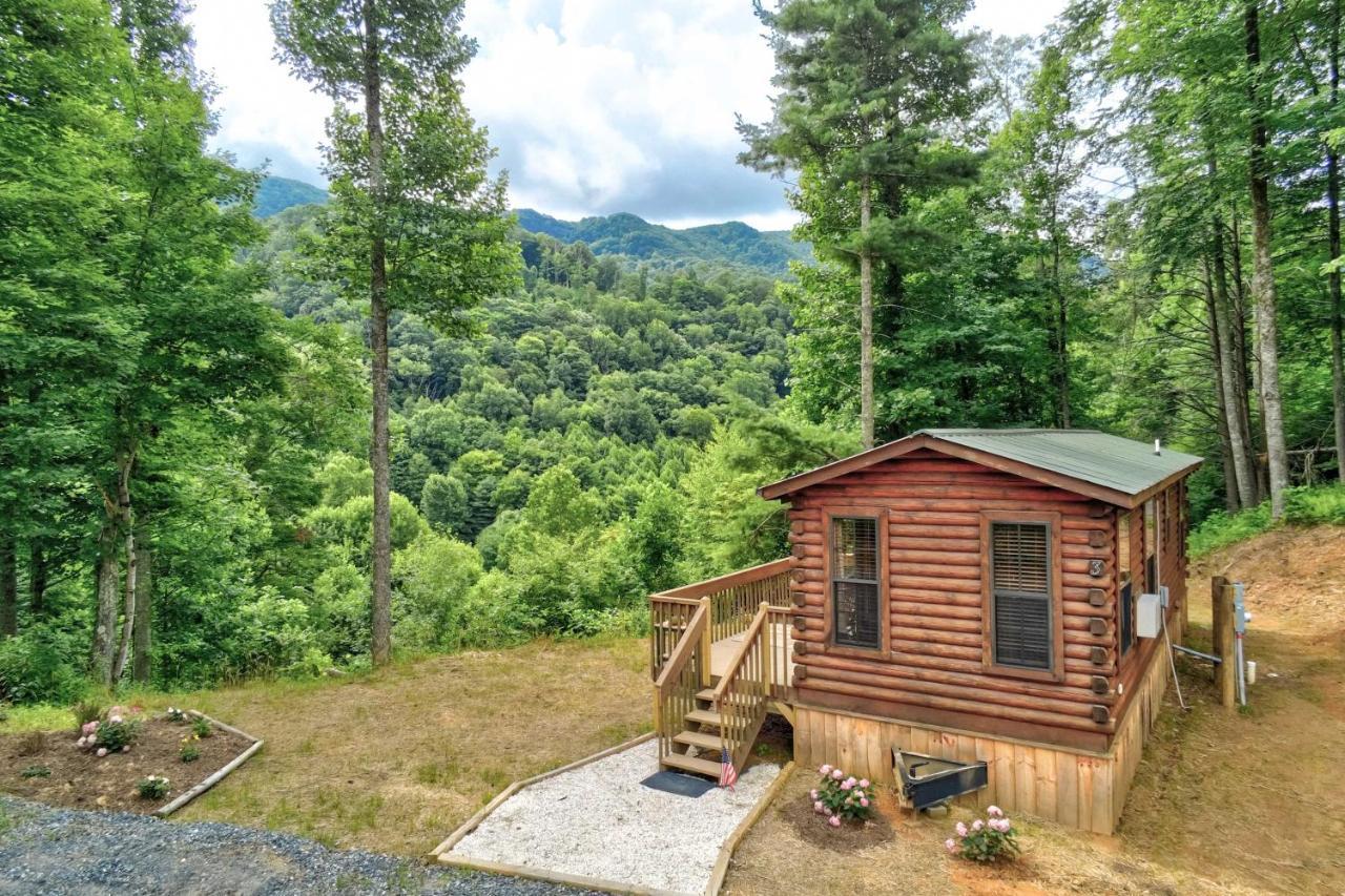 Quaint Log Cabin With Views Near West Jefferson Warrensville Exterior photo