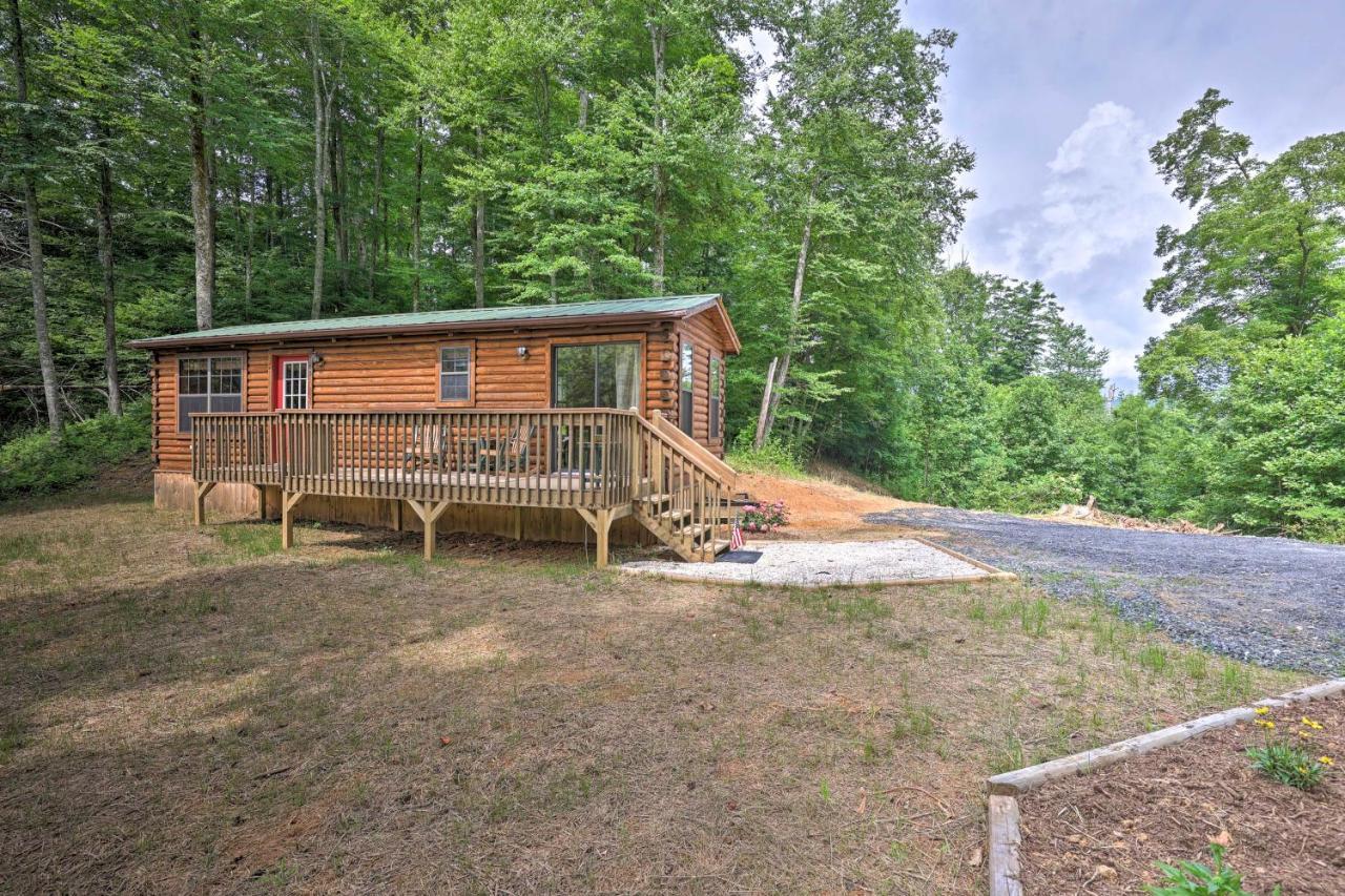 Quaint Log Cabin With Views Near West Jefferson Warrensville Exterior photo